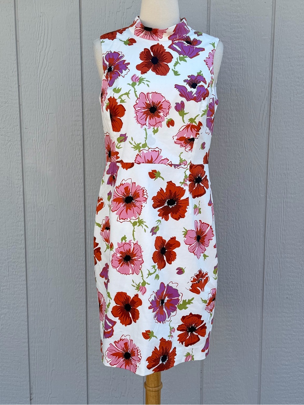 Brooks Brothers Size 6 Sleeveless Floral Dress